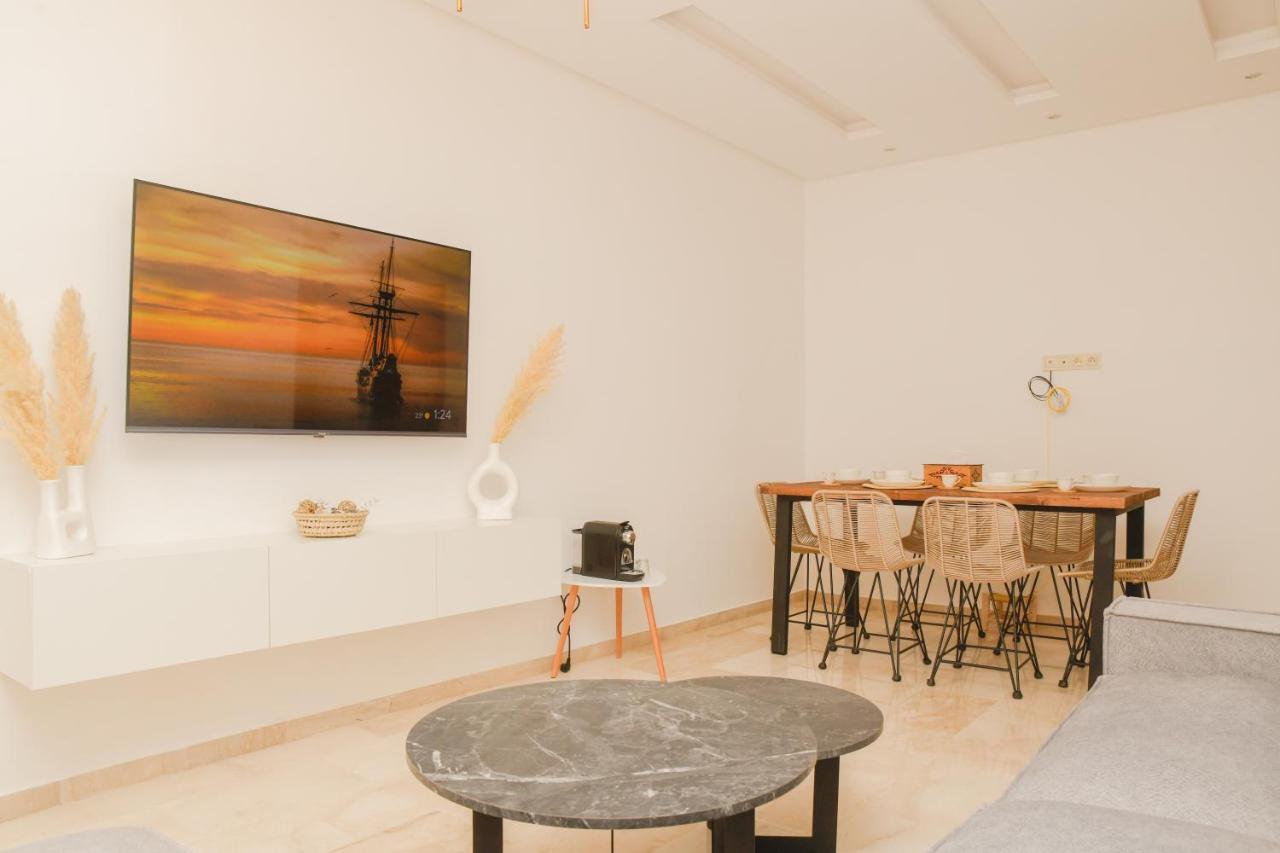 Stylish With A Pool In The Center Of Appartement Marrakesh
