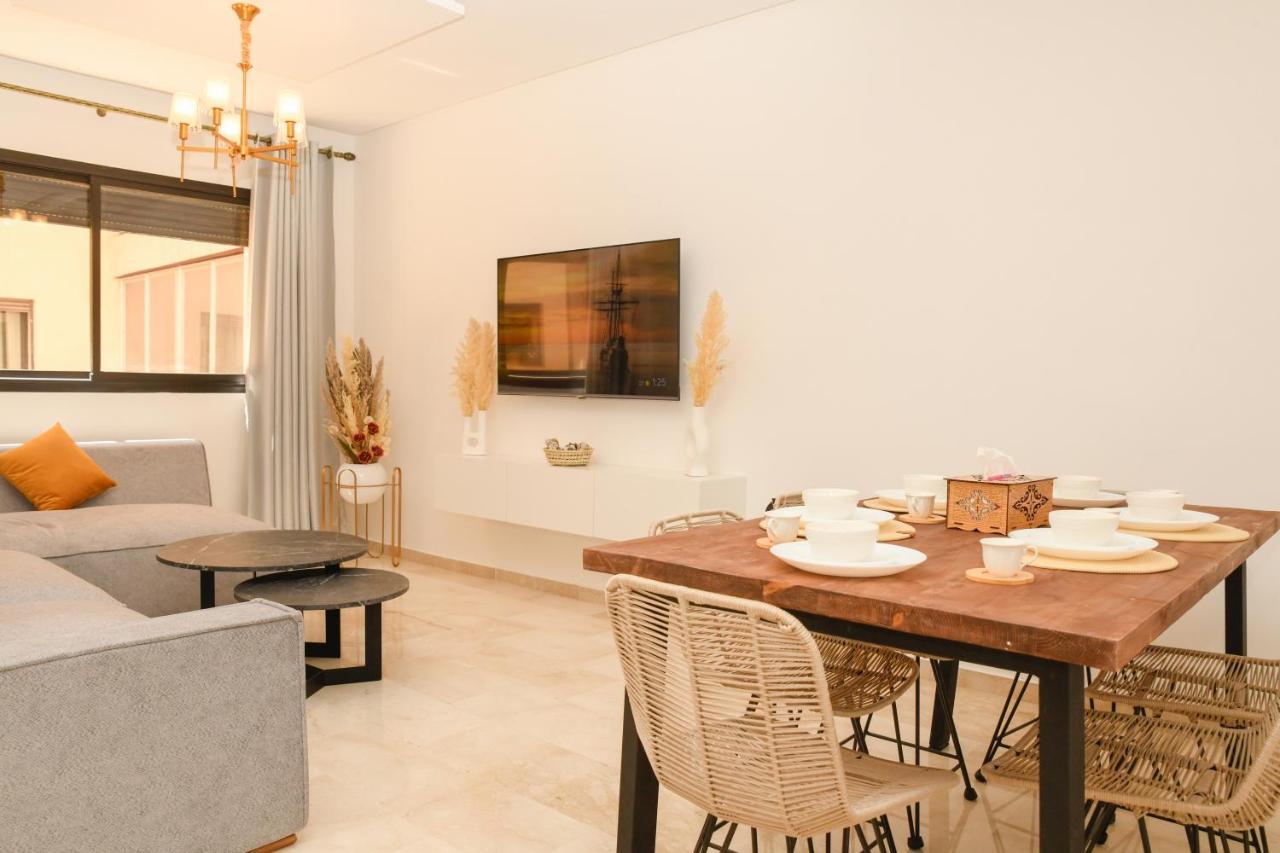 Stylish With A Pool In The Center Of Appartement Marrakesh