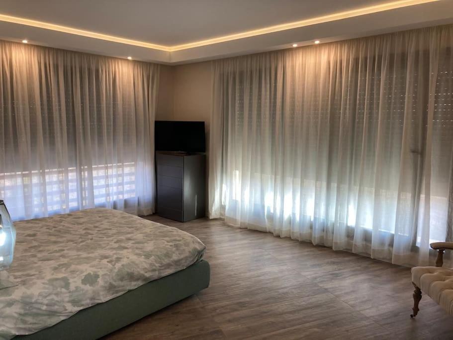 Di 550 Mq Con 4 Piscina E Terrazza Panoramica Pousada Marraquexe