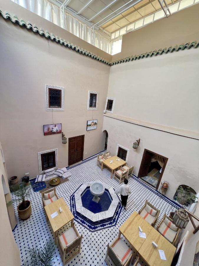 Dar Aouinti Riad *