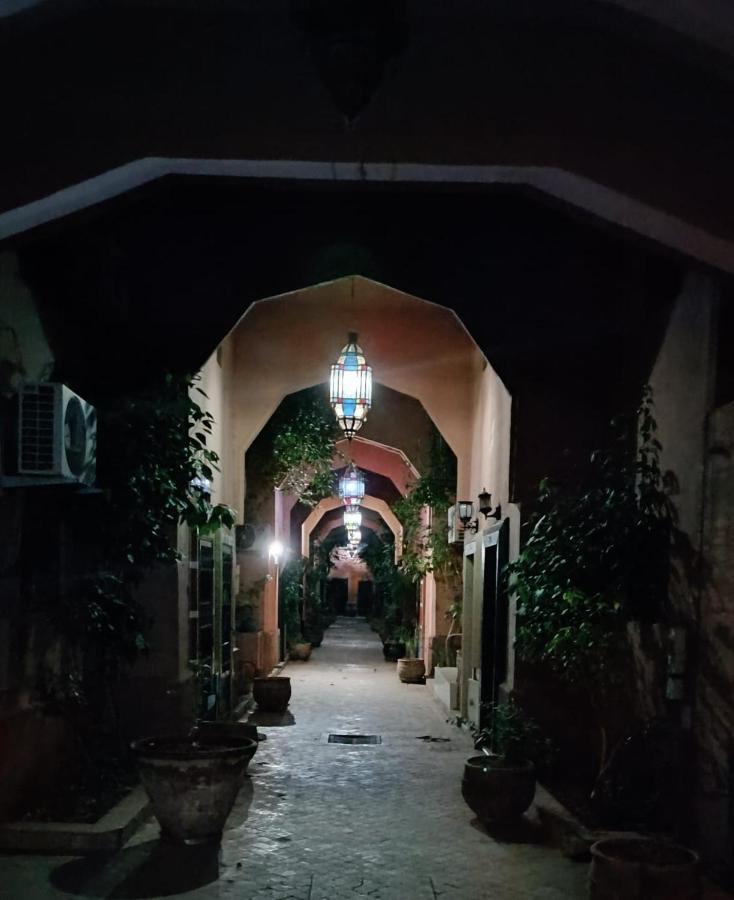 A Marrakech Dans La Touristique Al Qaria Assiyahia *