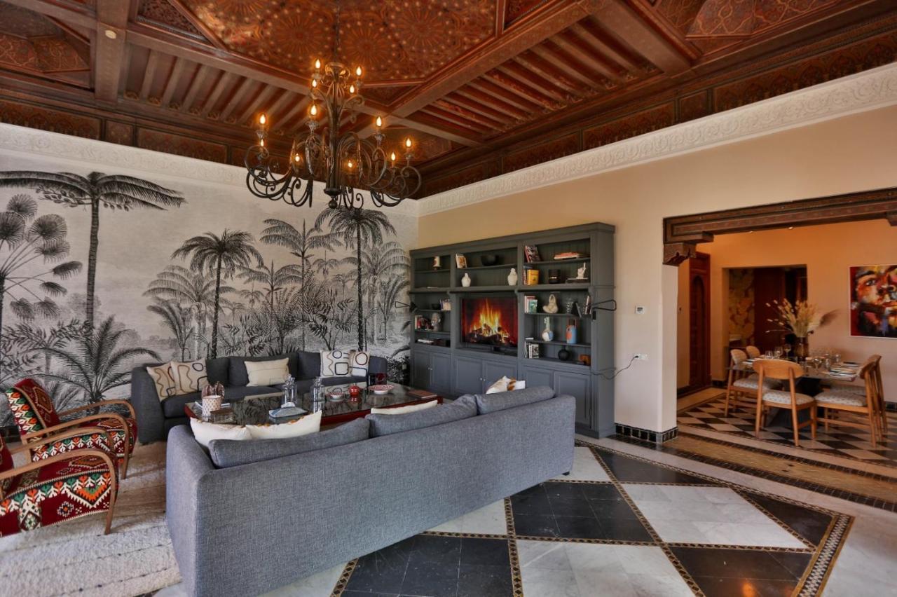 Sur Le Golf De La Palmeraie With Cooker And Butler Included *