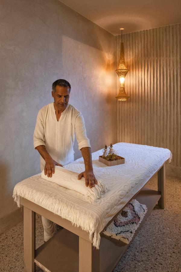 72 & Riad