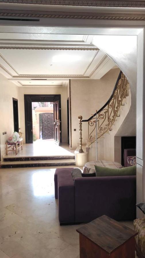 Sublime Prive 5 Doubles Avec Salle De Bain Et 2 Grand Salon Villa Marrakesh