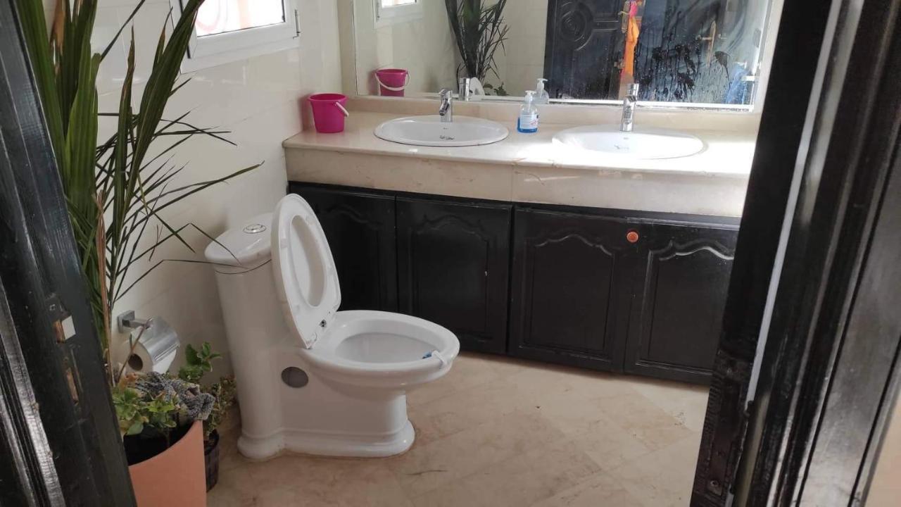 Sublime Prive 5 Doubles Avec Salle De Bain Et 2 Grand Salon