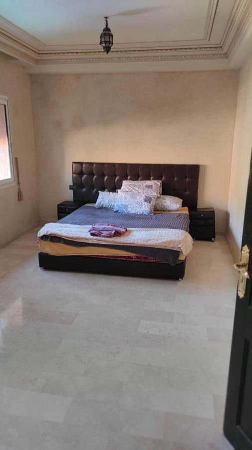 Sublime Prive 5 Doubles Avec Salle De Bain Et 2 Grand Salon Villa Marrakesh