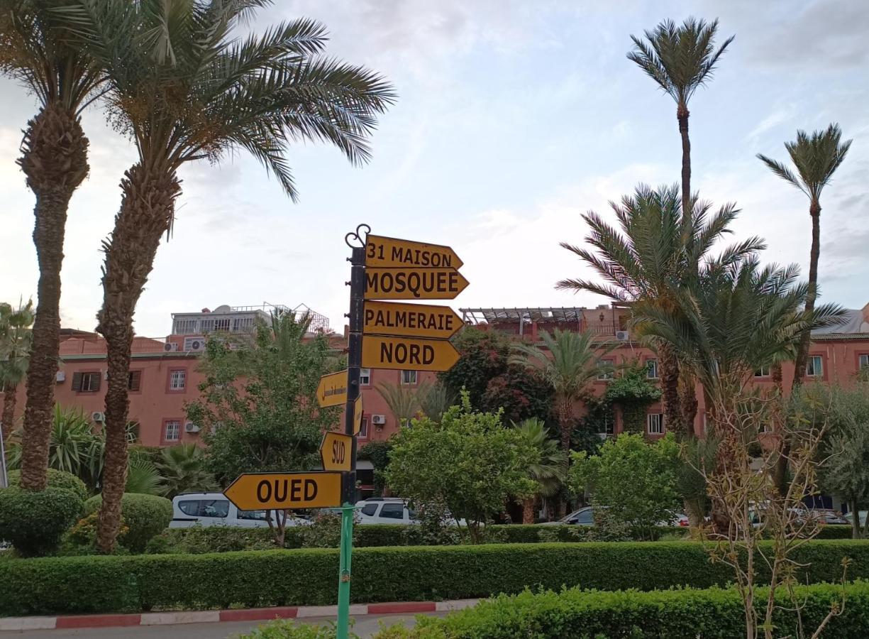 A Marrakech Dans La Touristique Al Qaria Assiyahia