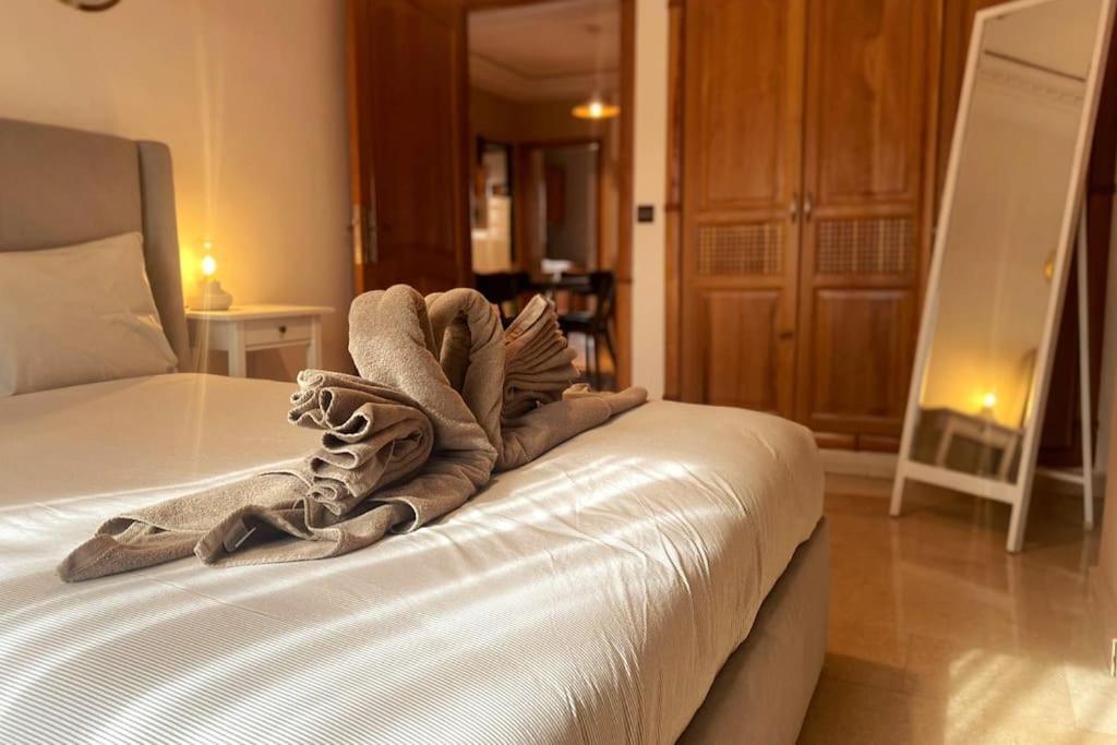 Sunny Terrace & Comfy Beds In Marrakech Apartment Marrakesh