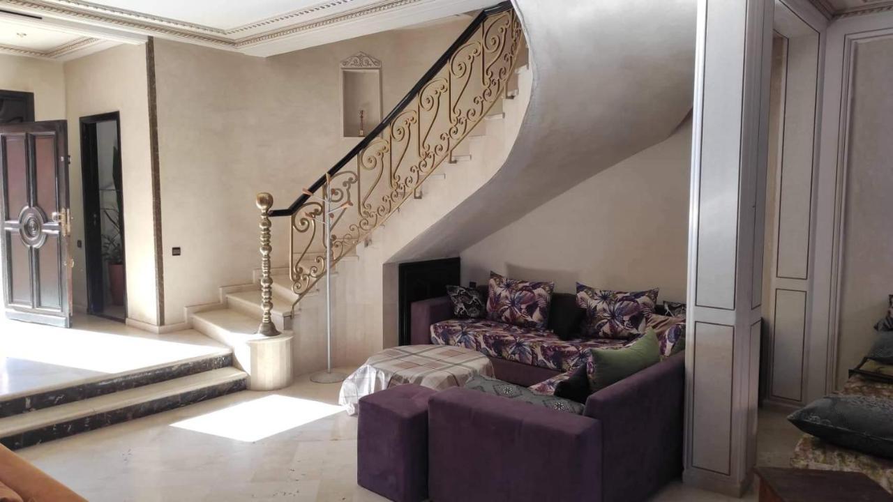Sublime Prive 5 Doubles Avec Salle De Bain Et 2 Grand Salon * Marrakesh