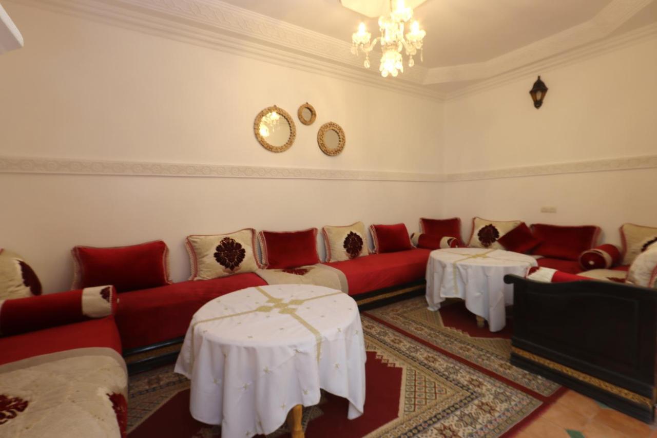 Choukri Guest house *