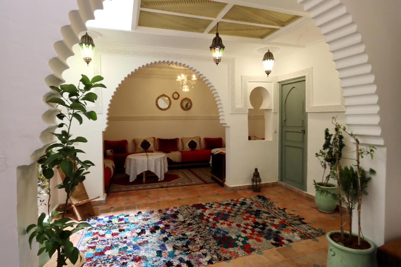 Choukri Guest house *