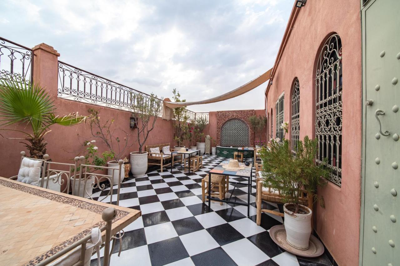Arwa Aparthotel 3*