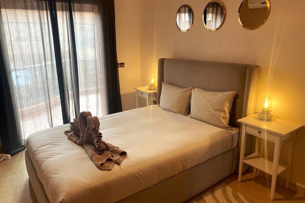 Sunny Terrace & Comfy Beds In Marrakech