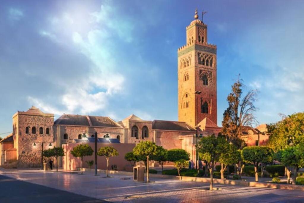 Sunny Terrace & Comfy Beds In Marrakech