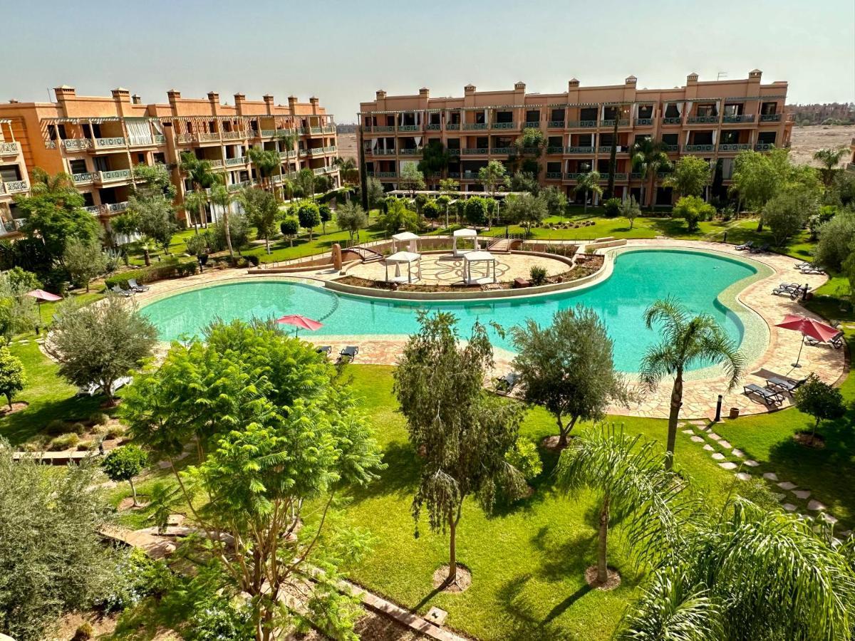Stunning - Panoramic Pool View *