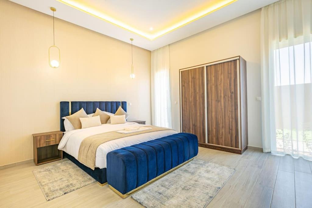 Mima, Lux, Billard, Jeux, Cuisiniere , Piscine Chauffee, Marrakesh