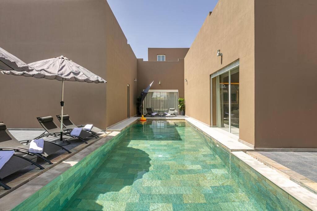 Mima, Lux, Billard, Jeux, Cuisiniere , Piscine Chauffee, Marrakesh