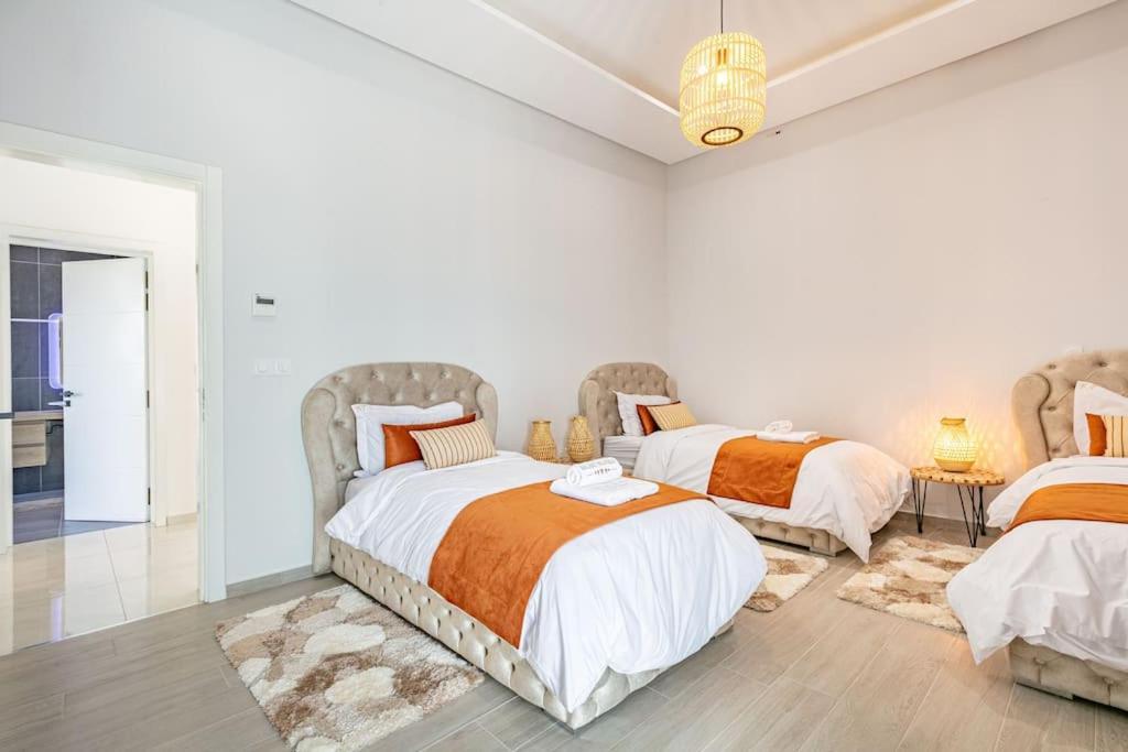 Villa Mima, Lux, Billard, Jeux, Cuisiniere , Piscine Chauffee,