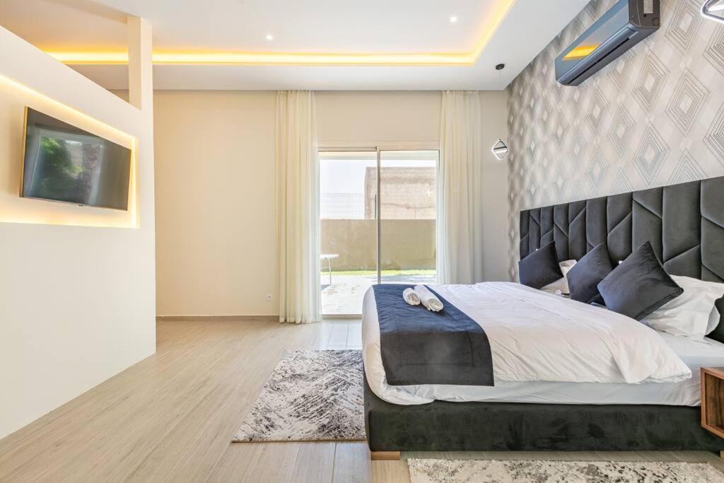 Mima, Lux, Billard, Jeux, Cuisiniere , Piscine Chauffee, Villa Marrakesh