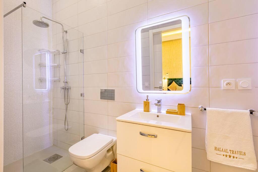 Mima, Lux, Billard, Jeux, Cuisiniere , Piscine Chauffee, Villa *