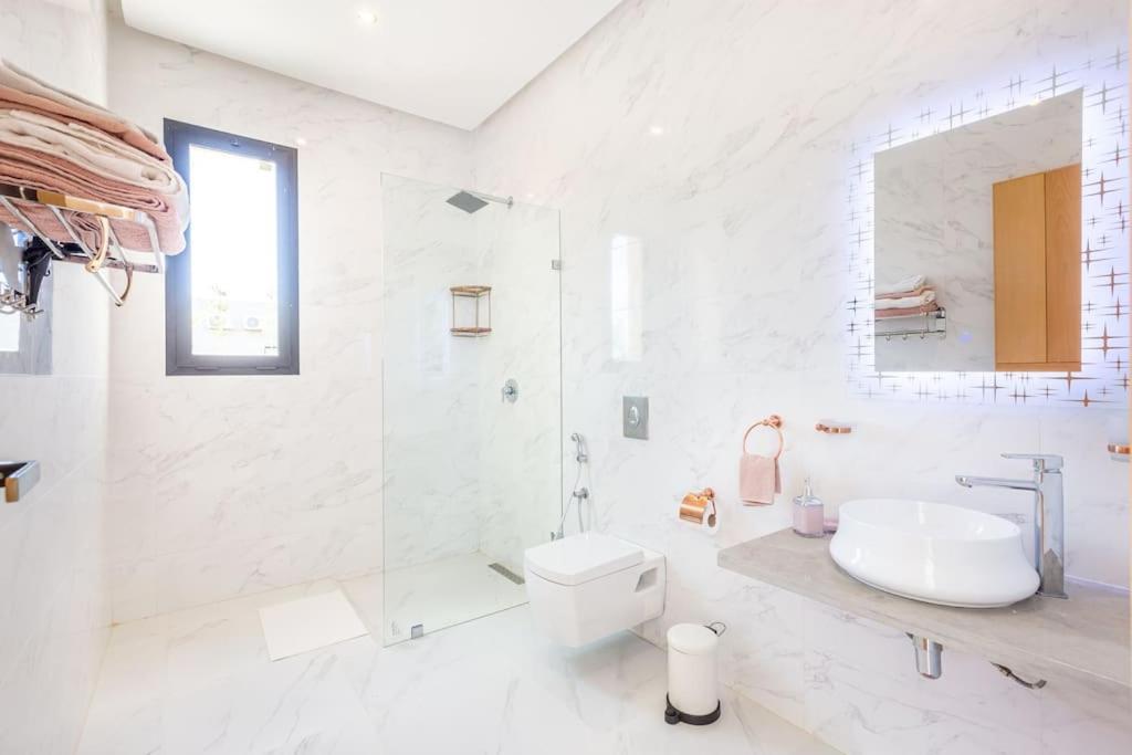 Villa Miami, Jacuzzi, Piscine Chauffee ,table Ping Pong Marrakesh