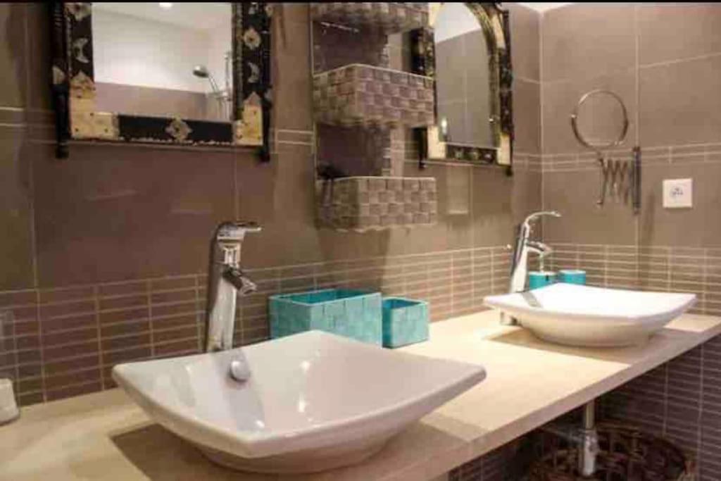 Magnifique Rez De Jardin A Agdal Apartamento *