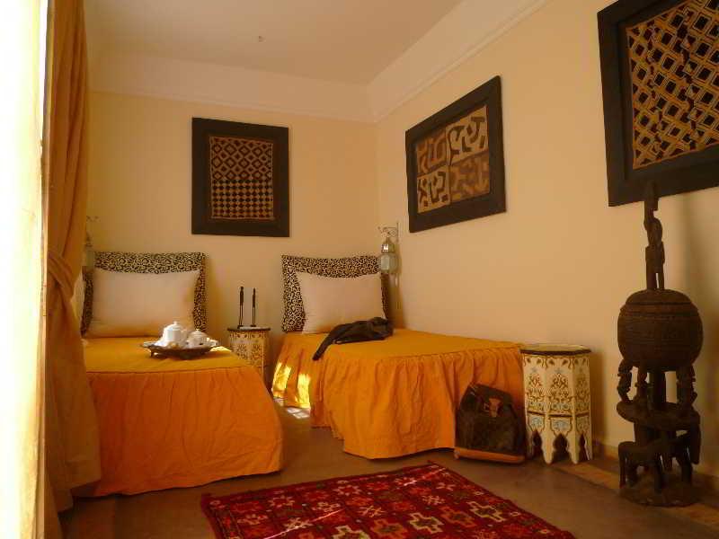 Azoulay Riad