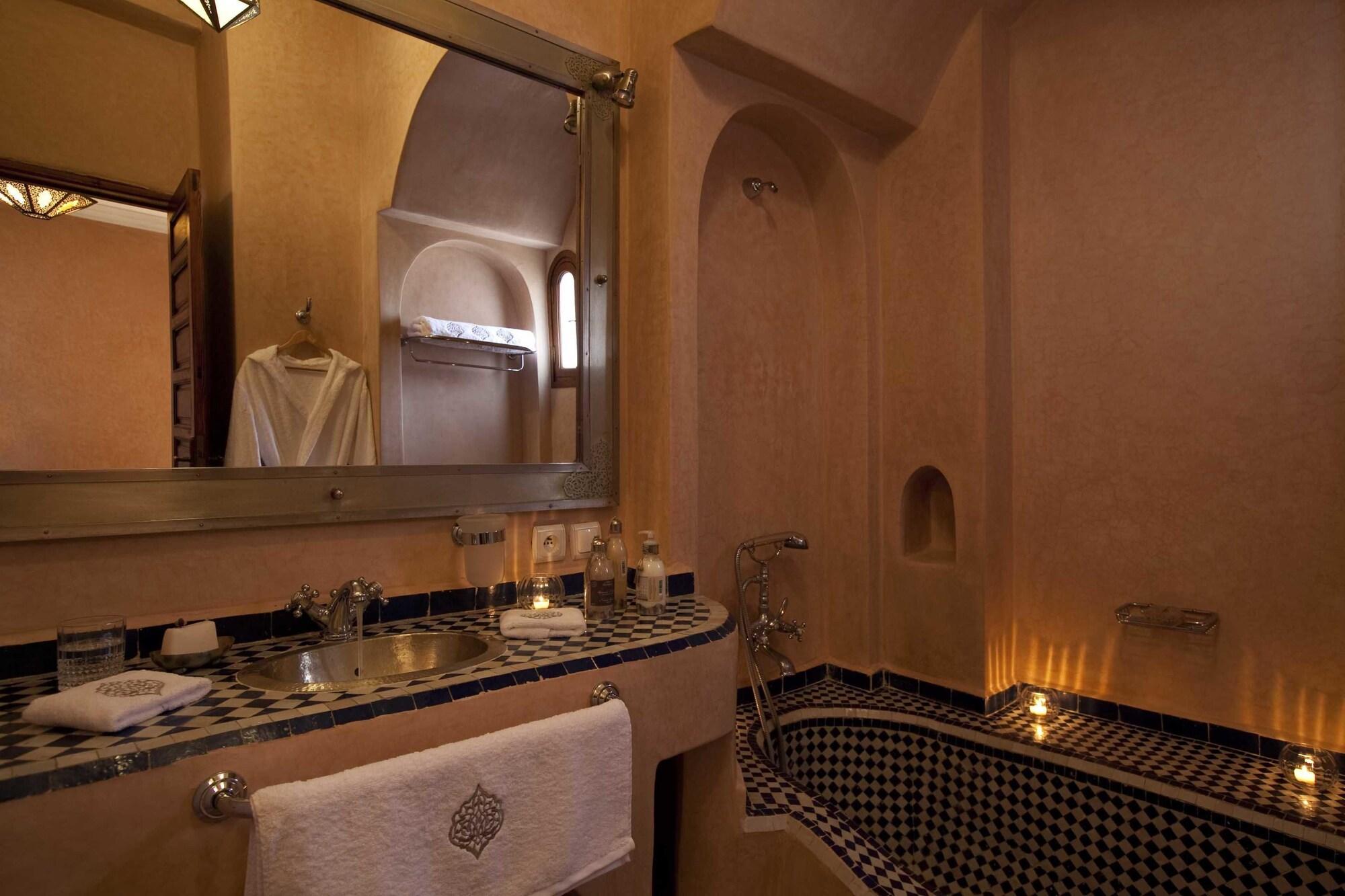 Riad Les Bougainvilliers Marrakesh