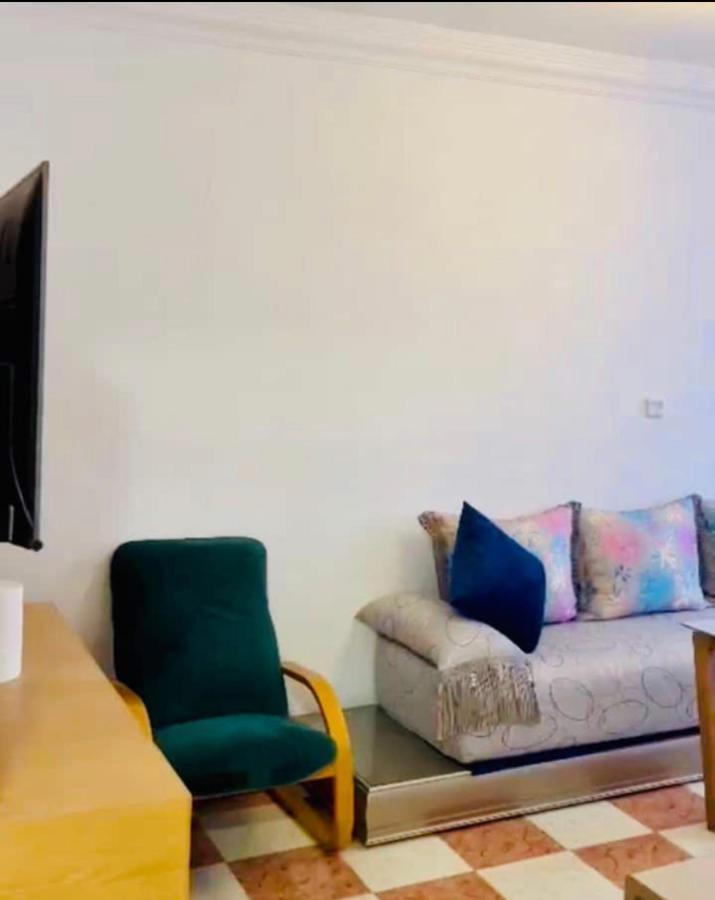 Yaniss Pharmacie Plaza Apartment *
