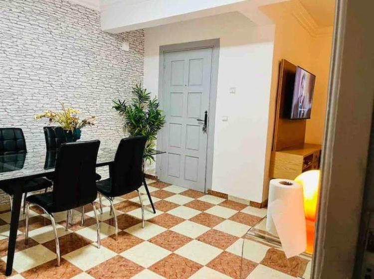 Yaniss Pharmacie Plaza Apartamento *