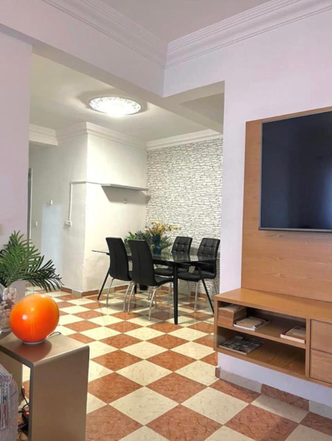 Apartamento Yaniss Pharmacie Plaza