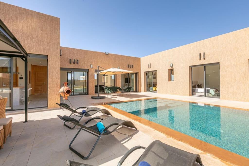 Sanna, Elegante Avec Piscine Chauffee, Jeux Marrakesh