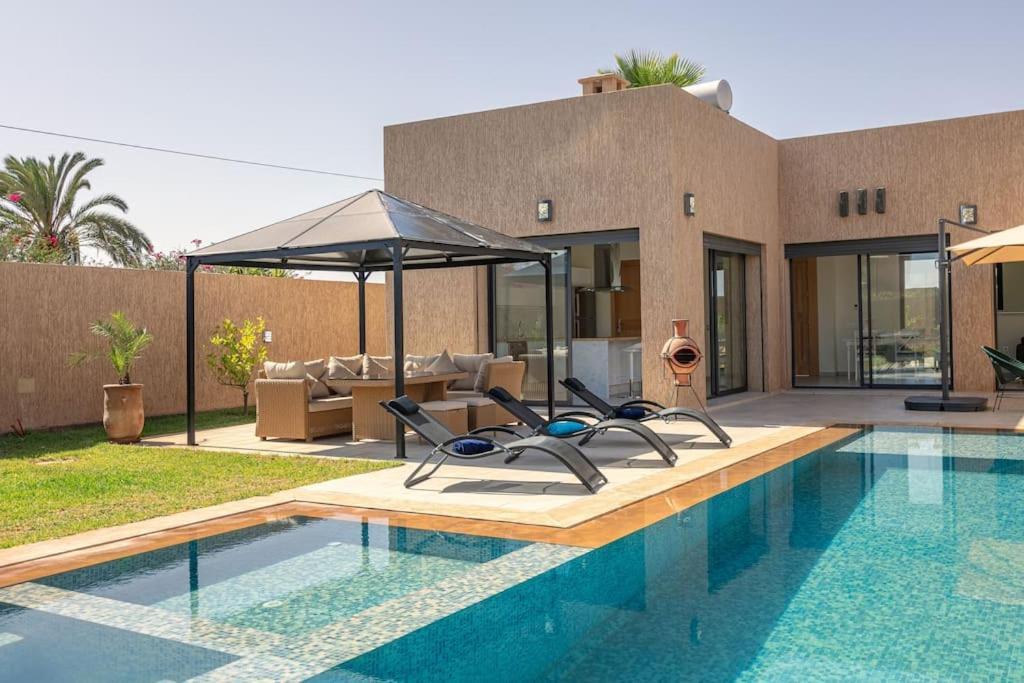 Villa Sanna, Elegante Avec Piscine Chauffee, Jeux Marrakesh