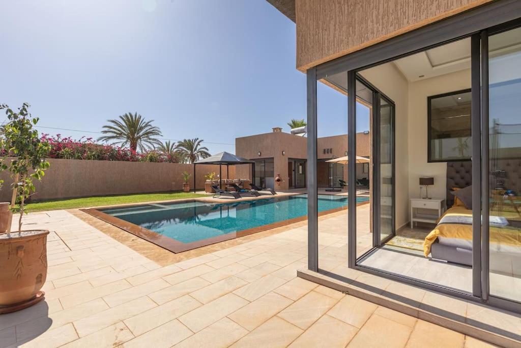 Villa Sanna, Elegante Avec Piscine Chauffee, Jeux *