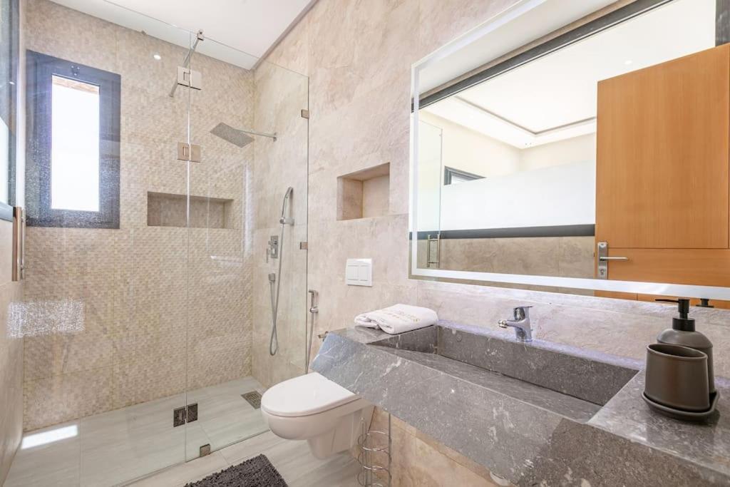Sanna, Elegante Avec Piscine Chauffee, Jeux Villa