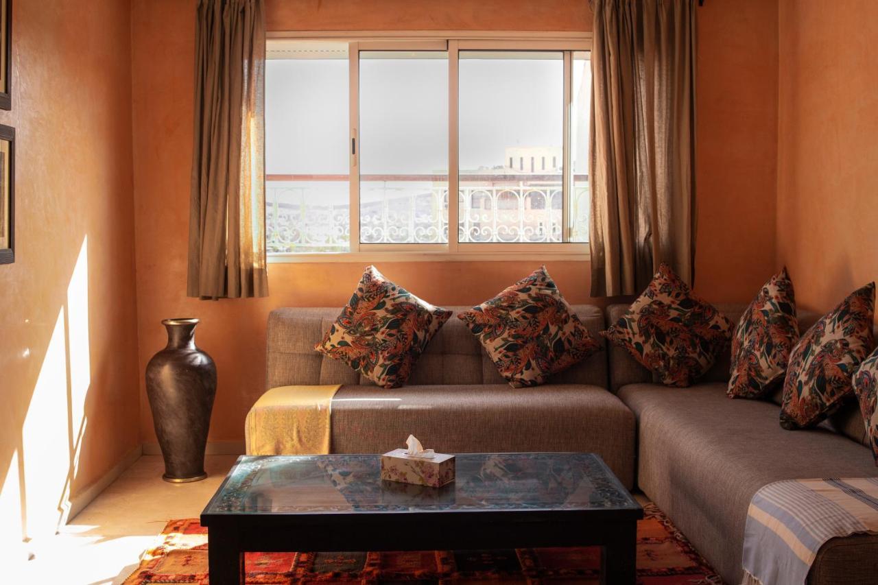 Amoud & Flats - Dyar Alkheir
