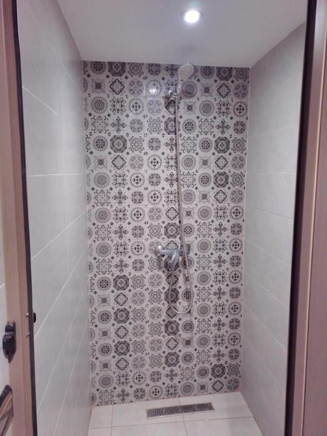 Anisse Guest house *