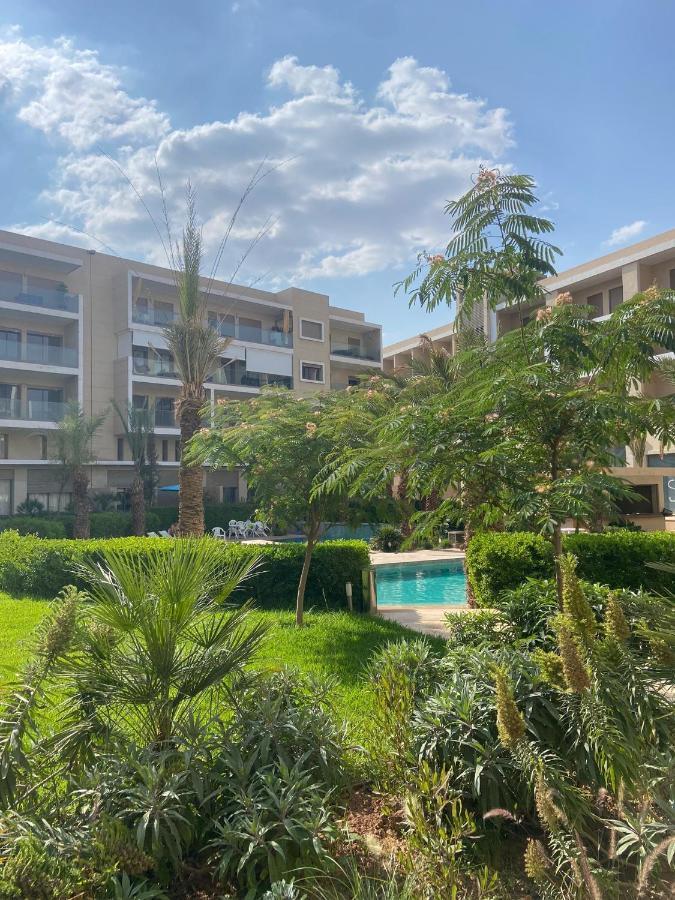 Splendide En Piscine Apartment