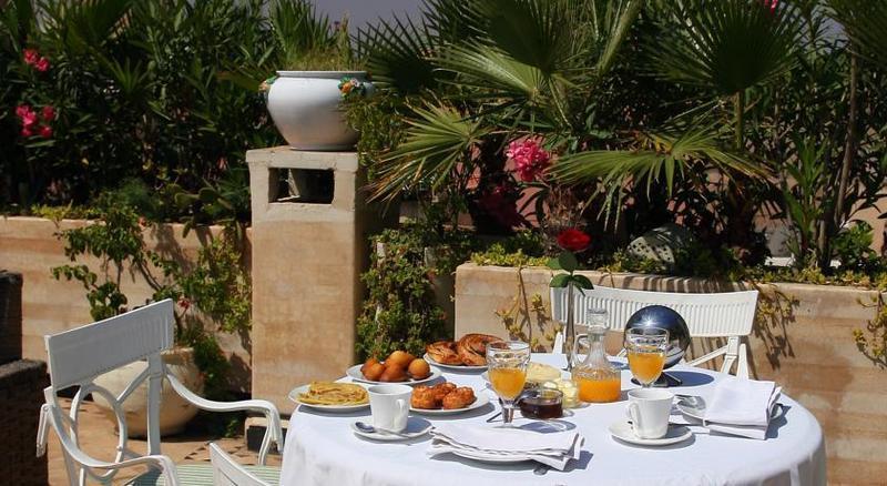 Riad Hasna Espi & 4*