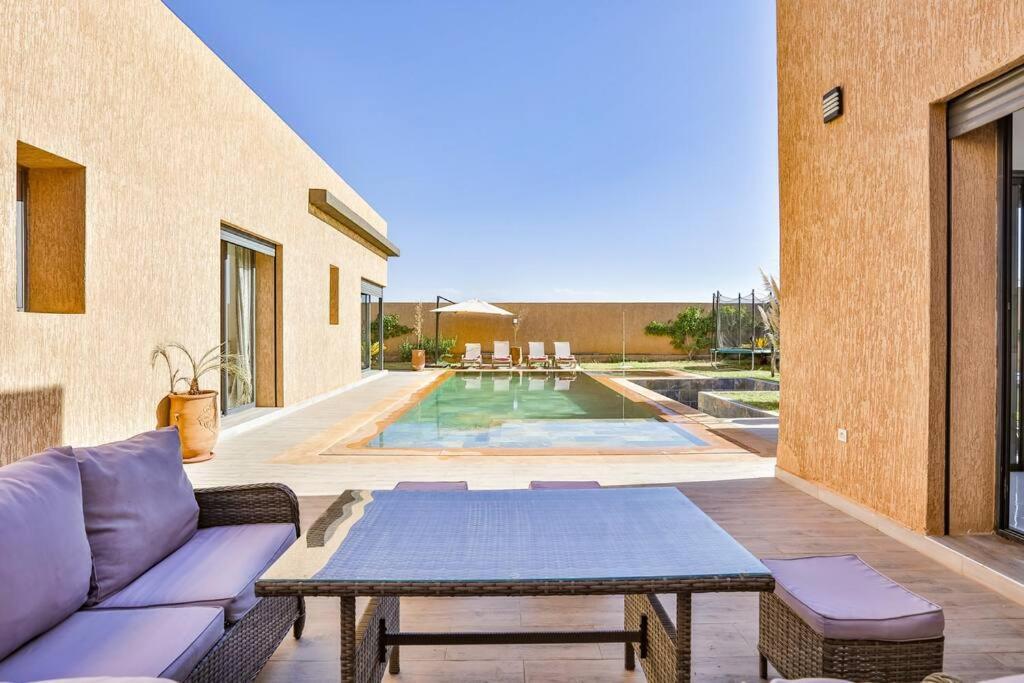 Sakina, Piscine Chauffee, Ping-pong, Cuisiniere * Marrakesh