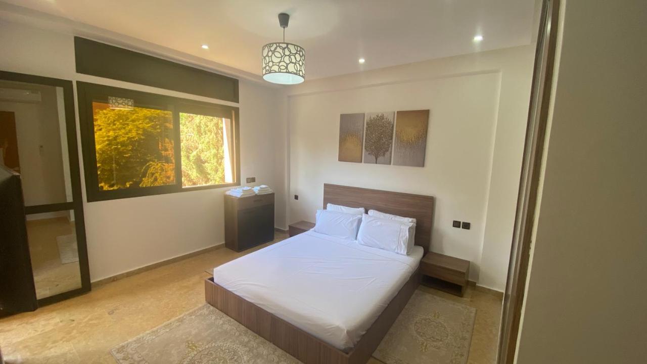 Targa Villa *
