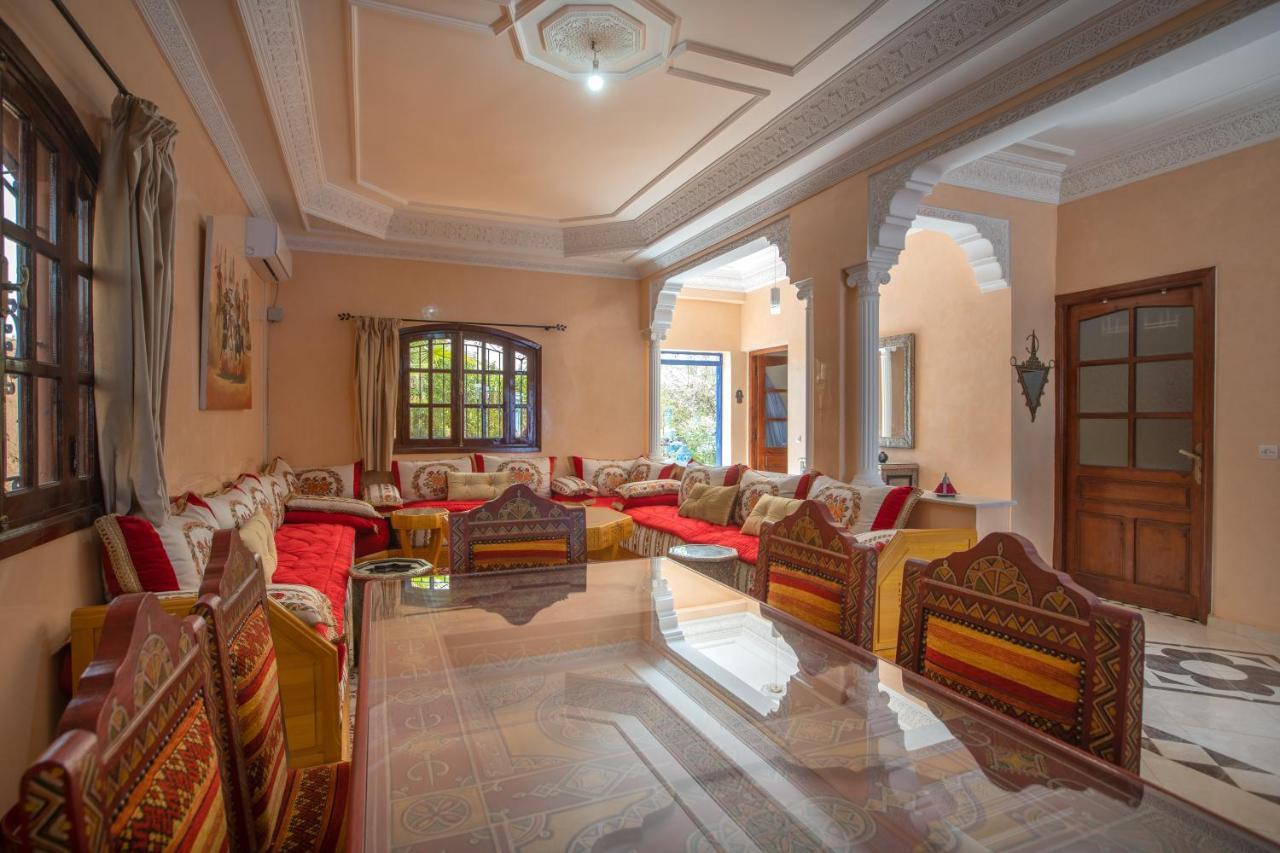 En Pleine Campagne Avec Vue Sur L'atlas Marrakesh