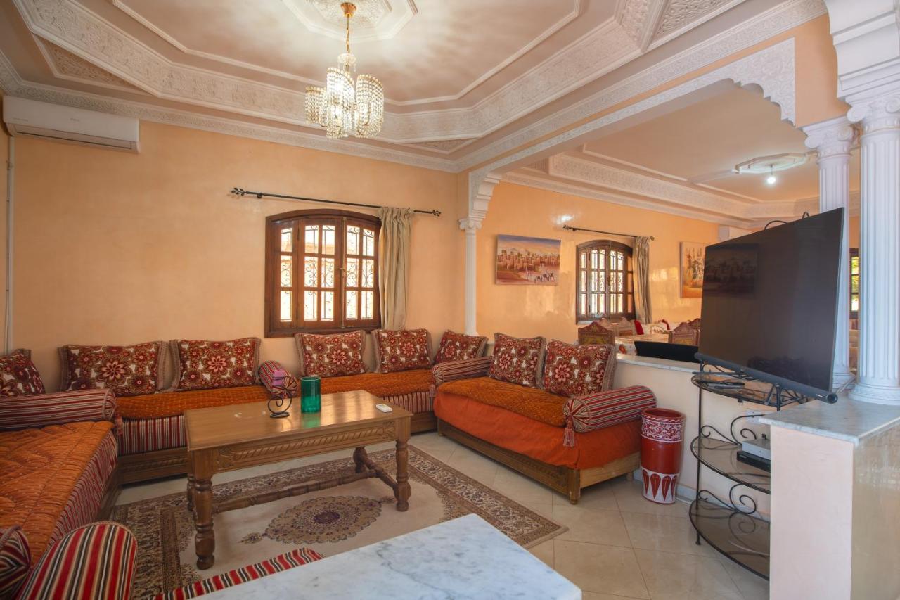 En Pleine Campagne Avec Vue Sur L'atlas Villa Marrakesh