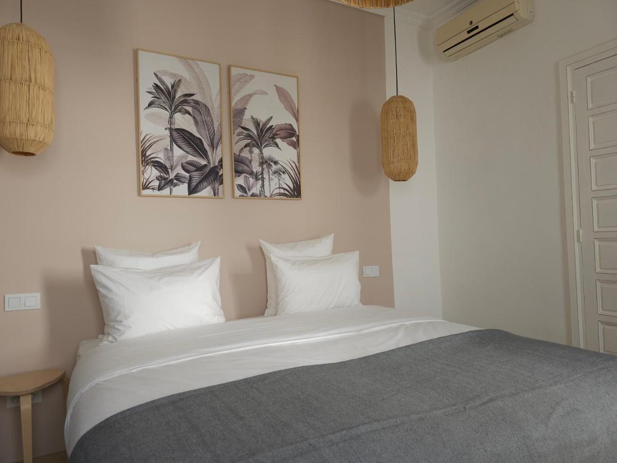 Coconut Guest house *