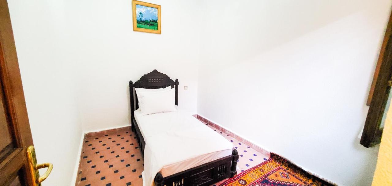 1954 Apartment