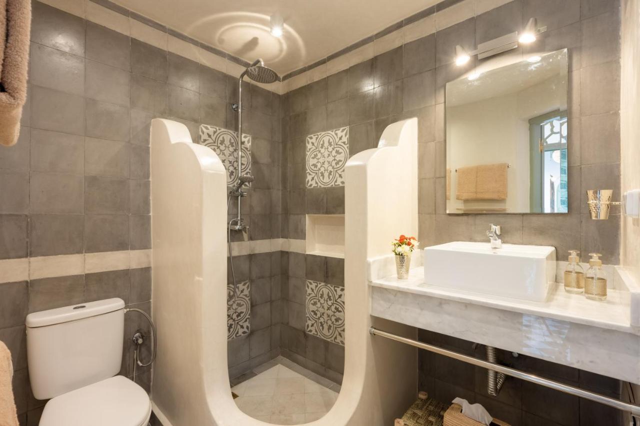 Riad Espoir Entier *