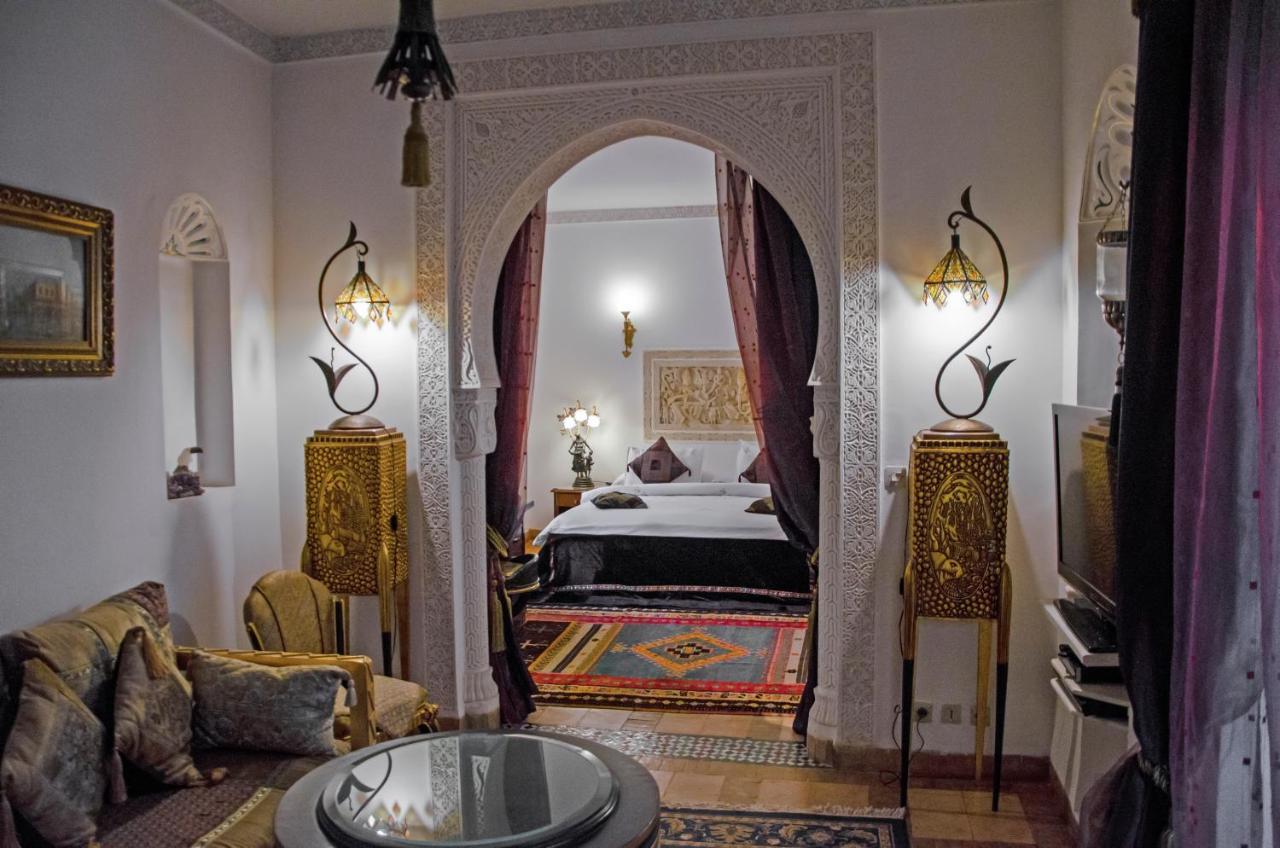 Esmeralda Riad