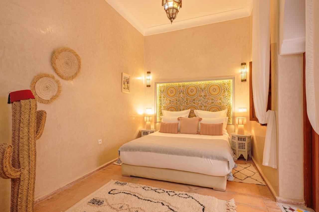 Dar Azal Riad *