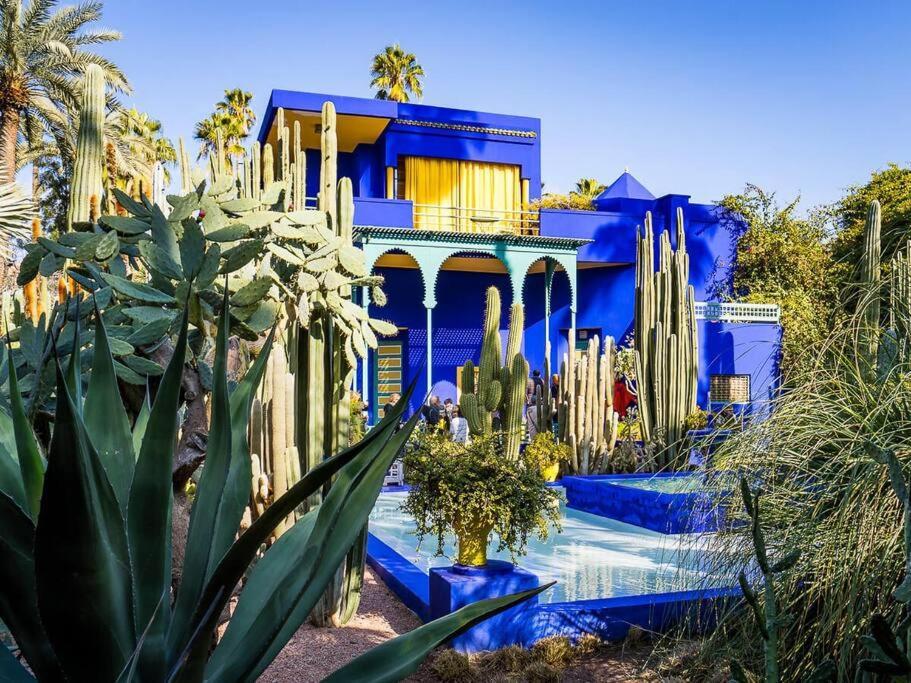 Sculpted Serenity - Marrakech Centre Apartment