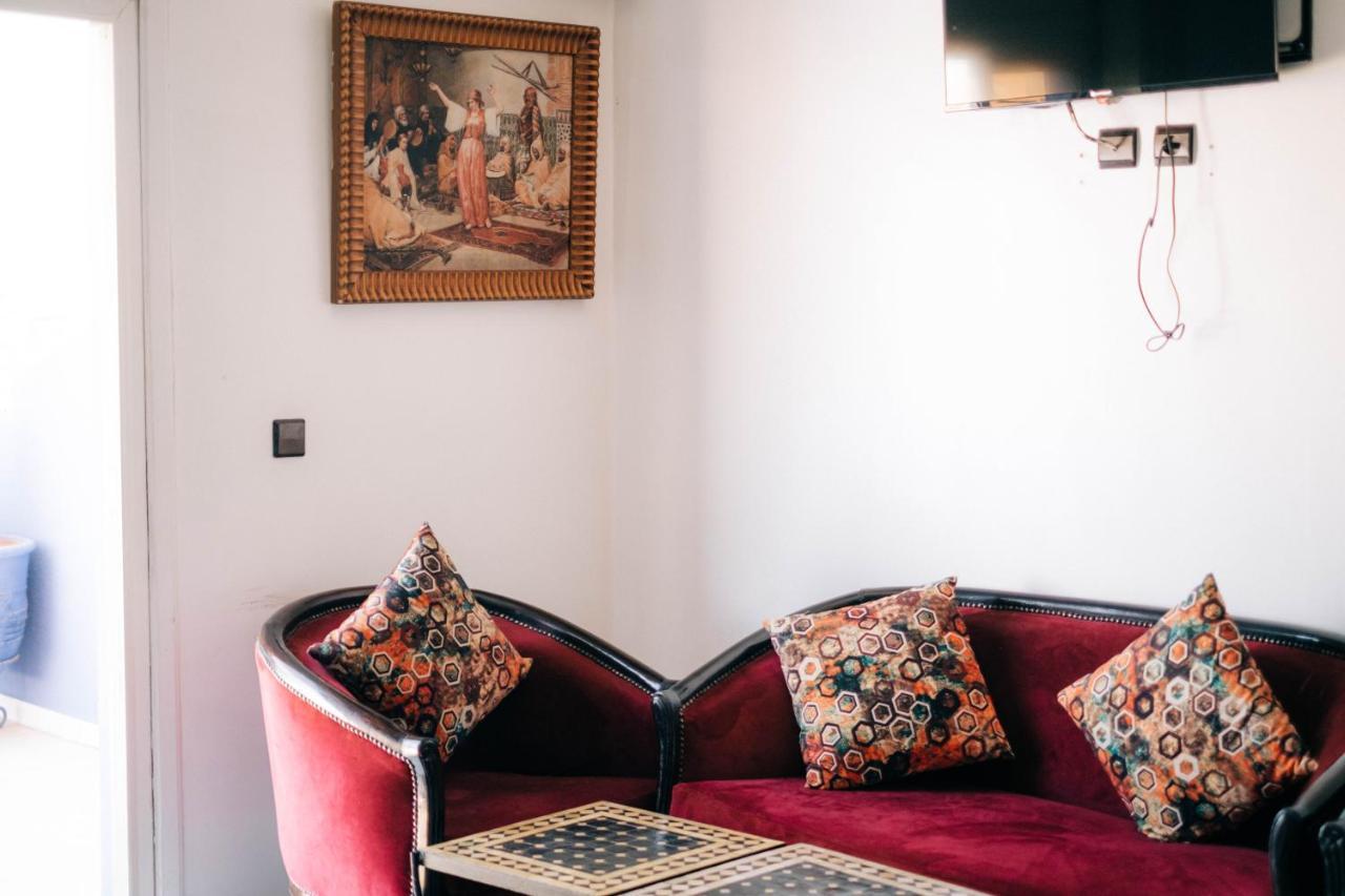 Apart Larbi Apartment